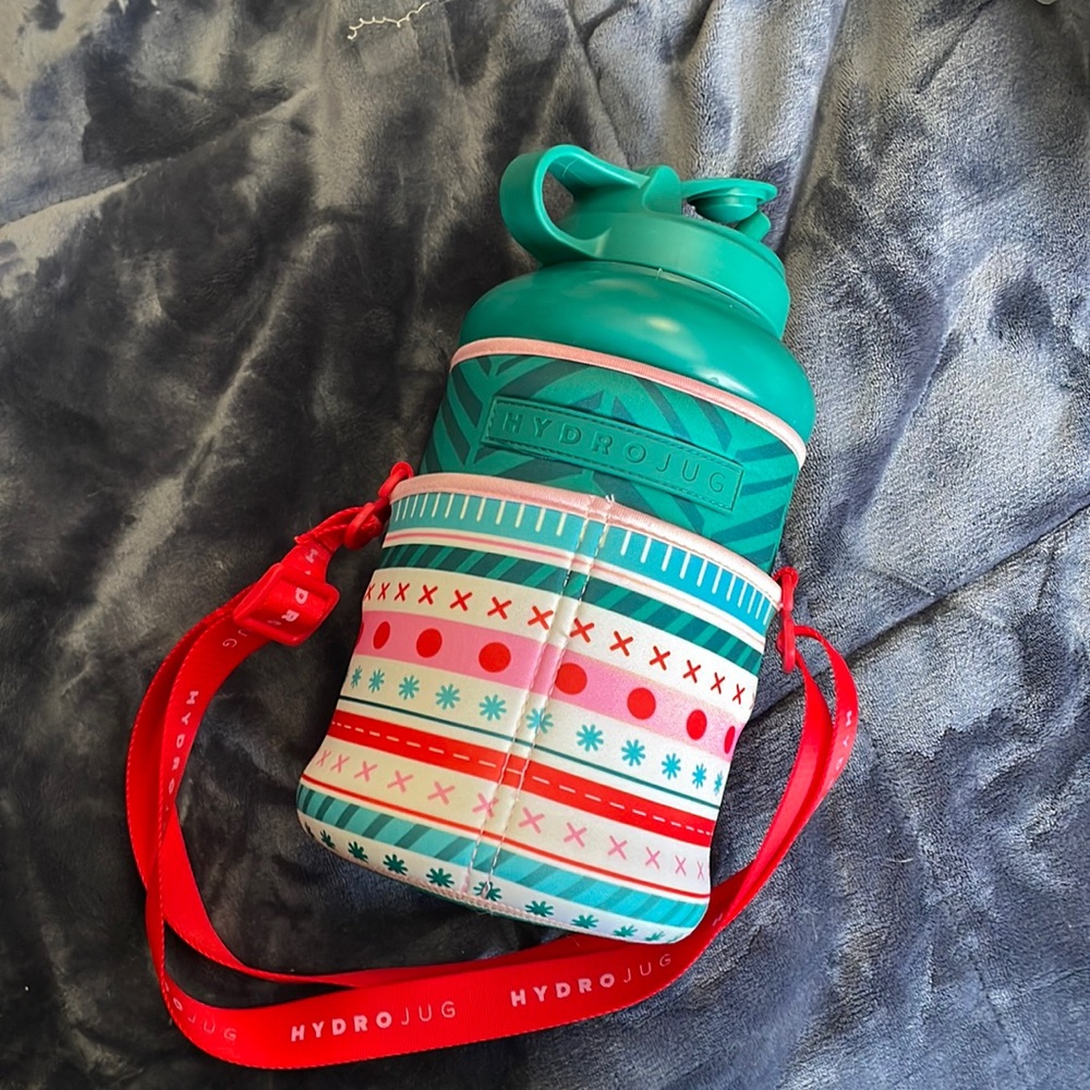 Limited Edition HydroJug Christmas bundle